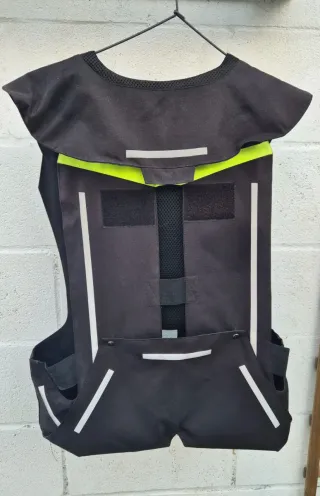 Chaleco de seguridad reflectante negro