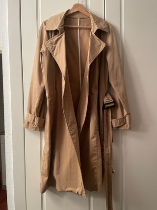 Gabardina clásica beige