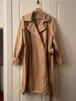 Gabardina clásica beige