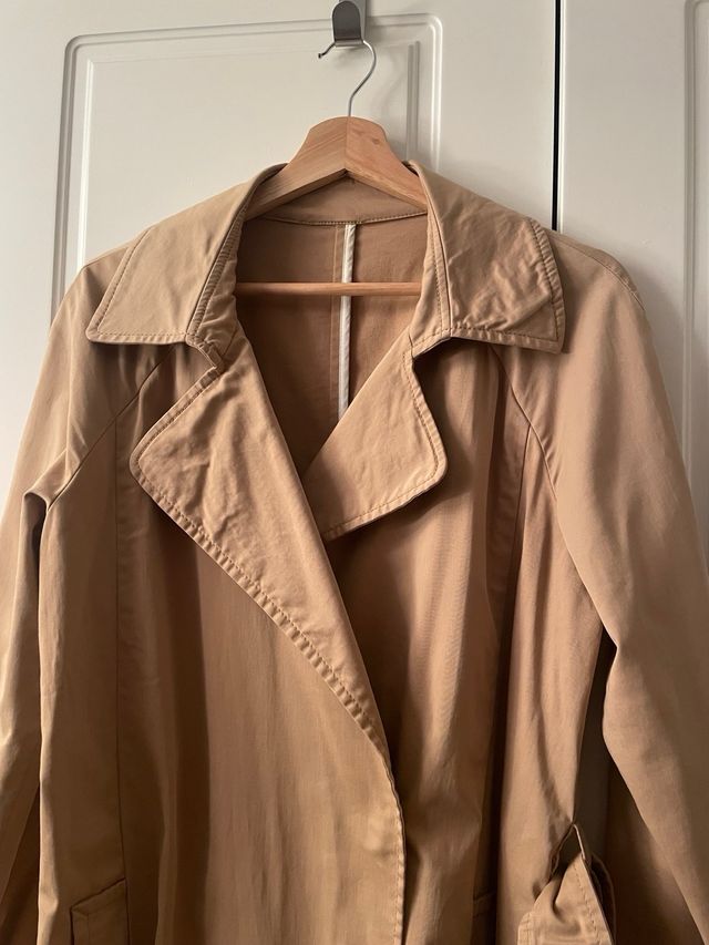 Gabardina clásica beige