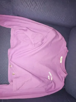Sudadera Bershka Morada