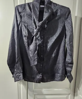 Blusa gris estampado animal print