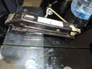 Gato elevador para coche 40 euros negociable.