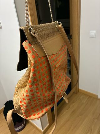 Mochila Desigual Marrón y Dorada