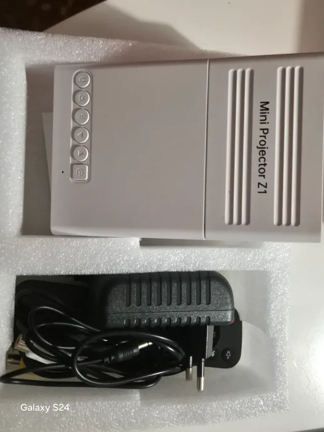 Mini proyector blanco