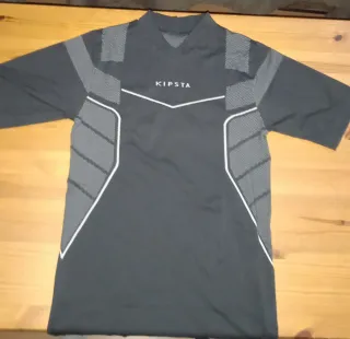 2 Camisetas térmicas Kipsta manga corta.