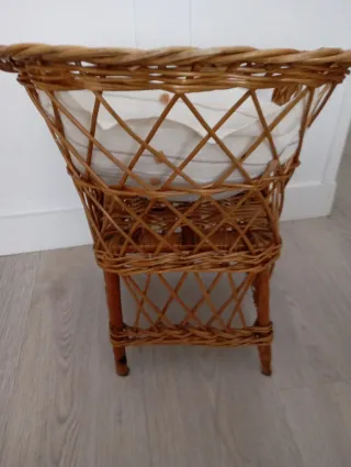 Sedia in vimini per bambini