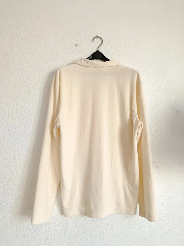 Sudadera beige cuello polo