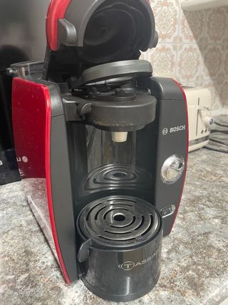 Cafetera Bosch Tassimo Roja