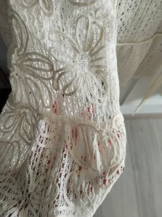 Blusa de encaje con lazada