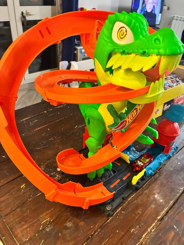 Pista Hot Wheels T-Rex