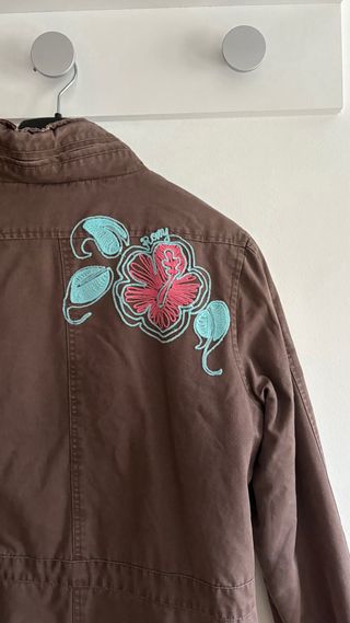 Chaqueta Roxy Marrón con Forro Multicolor