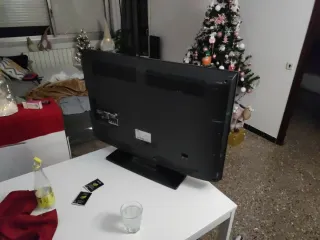 Televisor Samsung 32" + Amazon Fire Stick 4K Max