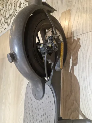 Patinete Eléctrico Xiaomi Mi Essential S1