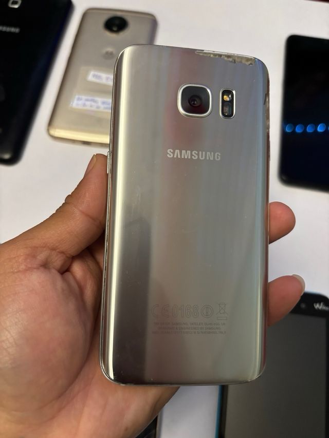 Lote 10 móviles y tablet Apple