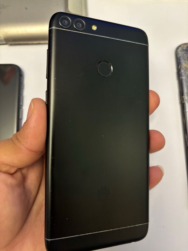 Lote 10 móviles y tablet Apple