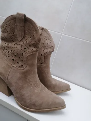 Stivaletti donna beige/marrone