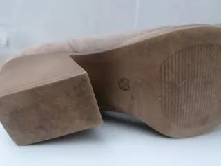 Stivaletti donna beige/marrone