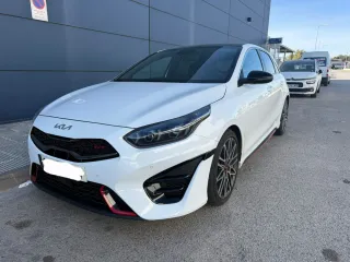 KIA Ceed GT 2023 204cv