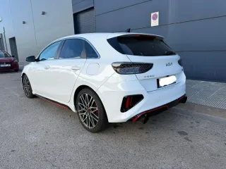 KIA Ceed GT 2023 204cv