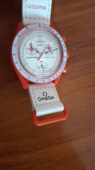 Reloj modelo Blanco/Rojo