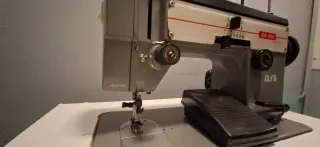 Máquina de coser Alfa Zig-Zag