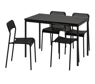 Mesa de cocina e 4 sillas está muy bonita