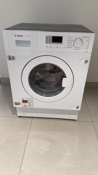 Lavadora-Secadora Bosch Serie 4