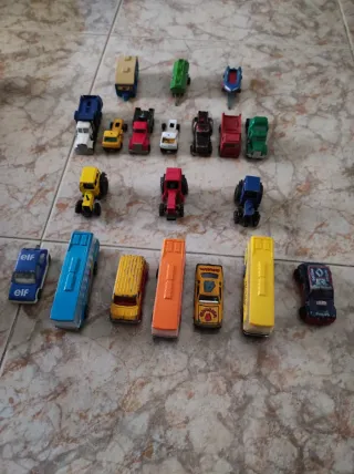 Colección coches a escala 1/64