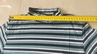 2 Camisetas Cuello Alto Mujer