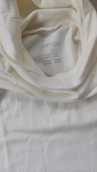 2 Camisetas Cuello Alto Mujer