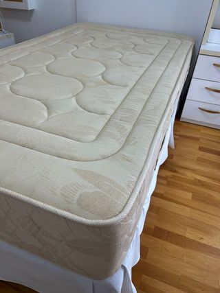 Cama completa con canapé y colchón