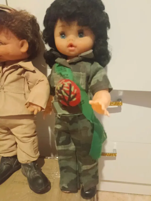 Bonecos militares antigos