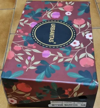 Zapatos Urbanitas Burdeos/Morado Talla 38