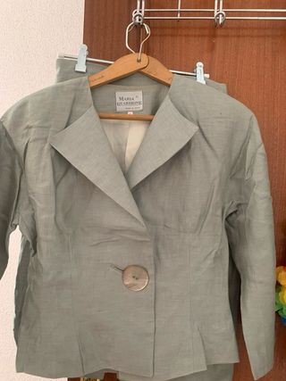 Traje chaqueta y falda MARIA GUARDIONE