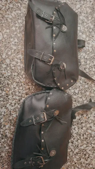 Alforjas / Bolsas de Cuero para Moto