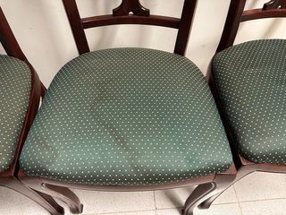 Juego de 4 sillas de comedor de madera