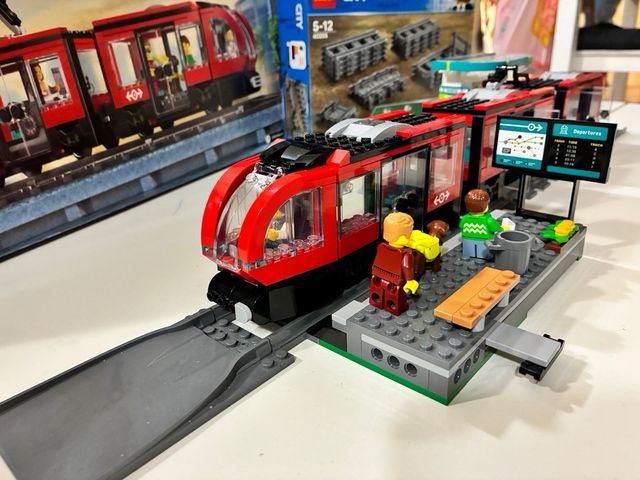 Treno Lego City con Stazione 60423