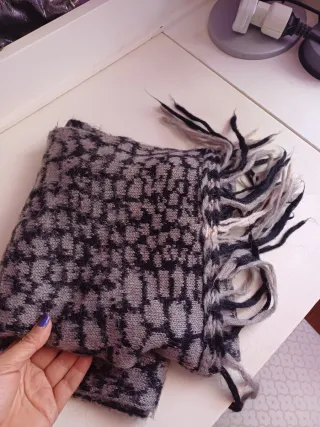 Sciarpa donna beige e nera