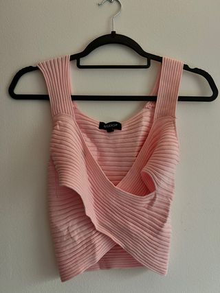 Top corto Studio F rosa cruzado
