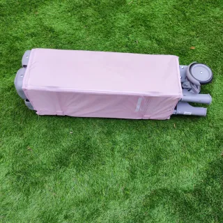 Parque para bebé, rosa. Nuevo. 130x65x70cm