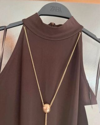Vestido largo Zara con cadenas