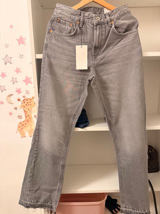Pantalón Zara Gris