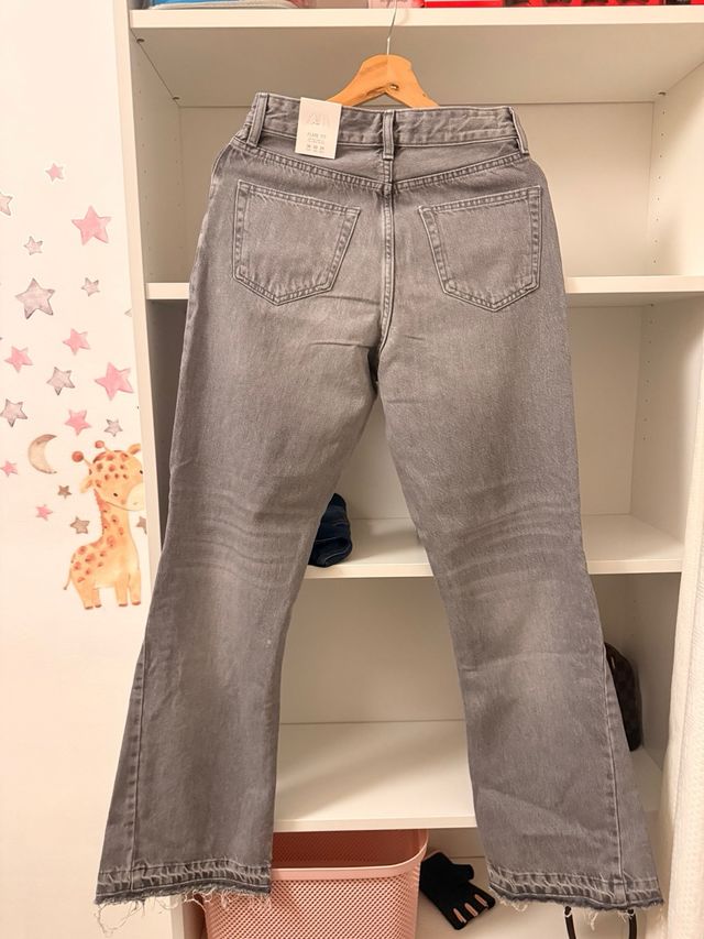 Pantalón Zara Gris