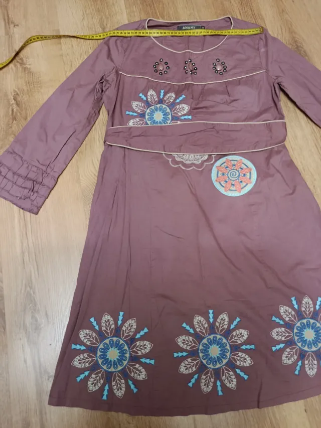 Vestido bordado ANANY talla 44