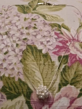 COLGANTE COPO DE NIEVE DE PERLAS PLATEADO