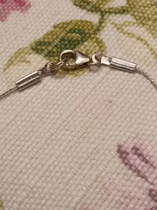 COLGANTE COPO DE NIEVE DE PERLAS PLATEADO