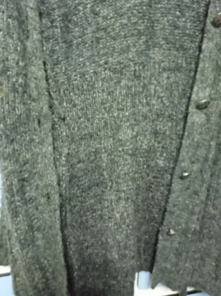 Cárdigan de mujer gris con cinturón