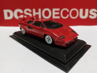 Modellino di Lamborghini Countach in scala 1/43