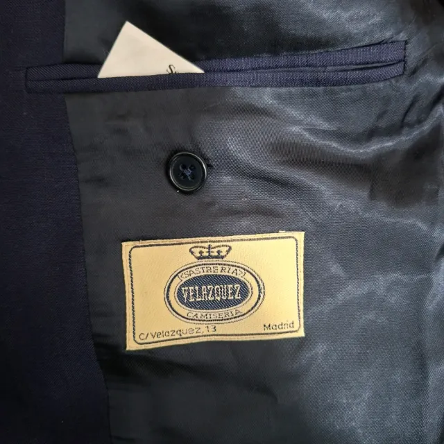 Traje de vestir azul marino